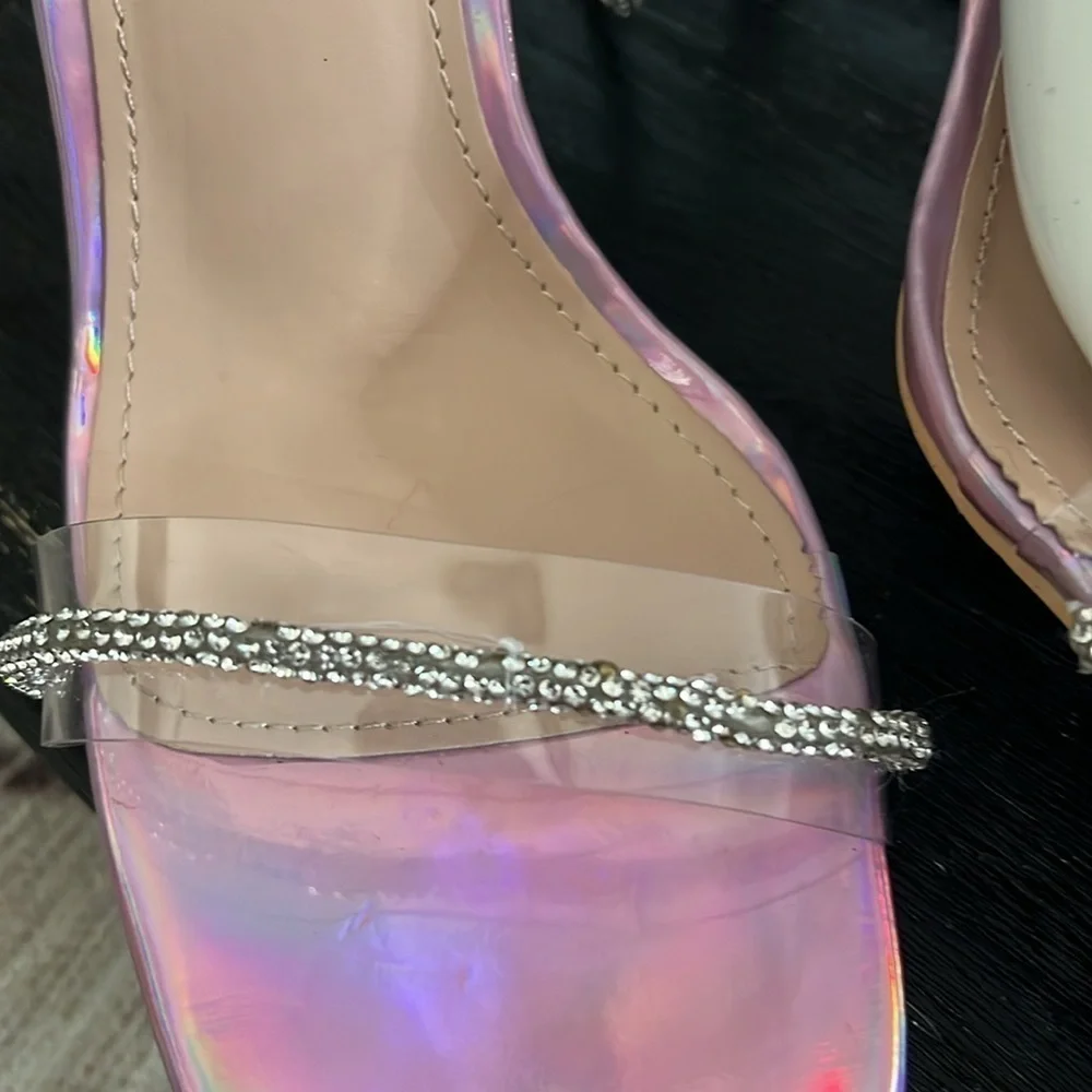 Wrap Around Sz 7.5 Soft Crystal Embossed Wraparound Pink Purple Metallic Heels